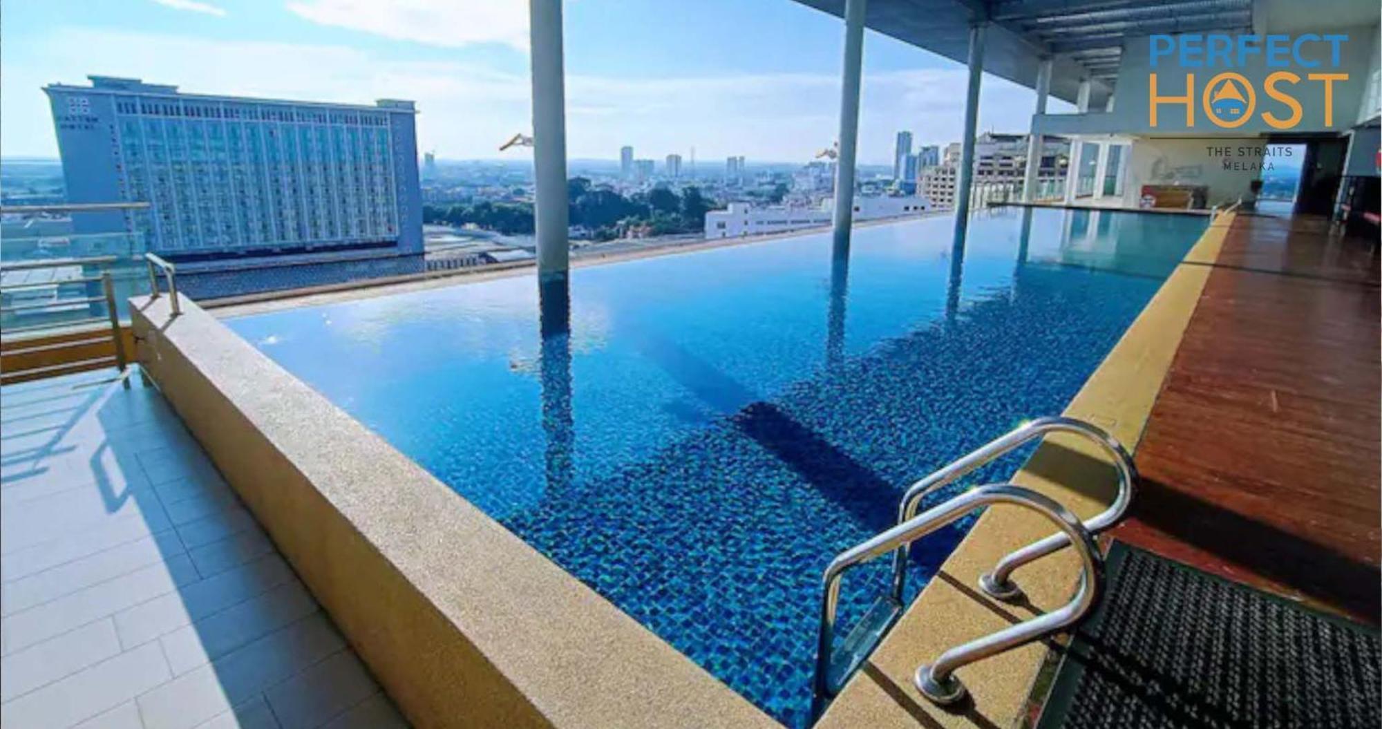 The Straits Melaka By Perfect Host Aparthotel Εξωτερικό φωτογραφία